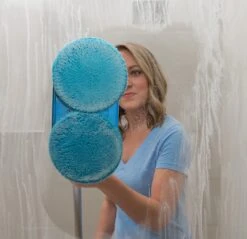 Mediashop Hurricane Floating Mop Elektrische Dweil - Oplaadbare Vloerwisser Voor Dweilen, Schrobben En Boenen - Met 2x 3 Microvezelpads 35 Mediashop Hurricane Floating Mop Elektrische Dweil - Oplaadbare Vloerwisser Voor Dweilen, Schrobben En Boenen - Met 2x 3 Microvezelpads -Bol. 1200x1162