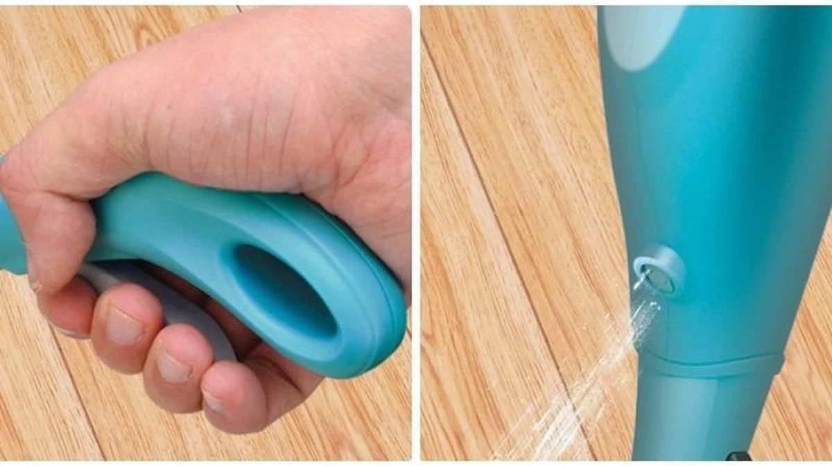 2Clean Vloermop Met Spray - Microvezel Doek - Blauw/Wit 6 2Clean Vloermop Met Spray - Microvezel Doek - Blauw/Wit - Afbeelding 4