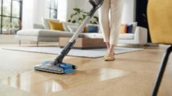 Philips 8000 Series Aqua Plus XC8347/01 - Steelstofzuiger -Bol. 1200x675 9