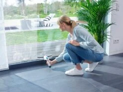 Leifheit Nemo - Set Raamreiniger En Badkamer Ruitenreiniger Met Gratis Wandhouder En Tweede Zuigmond -Bol. 1200x899 72