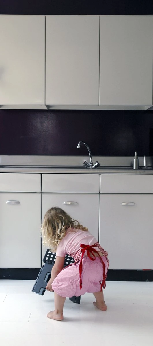 PUHLMANN - Inklapbare Kruk, JAMES, Plastic, Grijs, 22 Cm Hoog, Max 100 Kilo 5 PUHLMANN - Inklapbare Kruk, JAMES, Plastic, Grijs, 22 Cm Hoog, Max 100 Kilo - Afbeelding 3