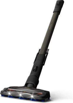 Philips 8000 Series Aqua Plus XC8347/01 - Steelstofzuiger -Bol. 855x1200 2