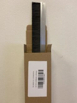 Merkloos Deurborstel - Stripborstel - Afdichting Met Borstel - 100 Cm - Met Installatie Gaten -aluminium -isolatiestrip - Afdichtstrip - Deurstrip 10 Merkloos Deurborstel - Stripborstel - Afdichting Met Borstel - 100 Cm - Met Installatie Gaten -aluminium -isolatiestrip - Afdichtstrip - Deurstrip -Bol. 899x1200 3